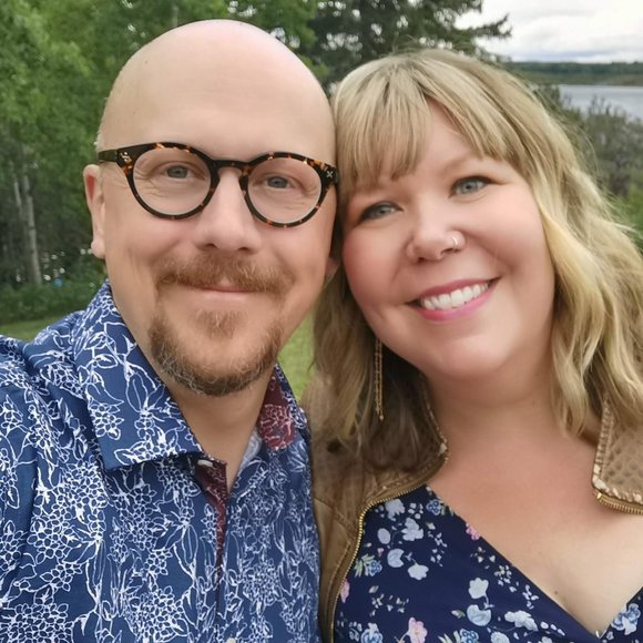 Meet your Poshers, Amy and Trevor - Picture 1 of 3